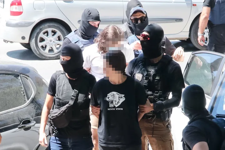 Στην εισαγγελία οι τρεις συλληφθέντες για τη δολοφονική επίθεση στο σπίτι της Νέστορα