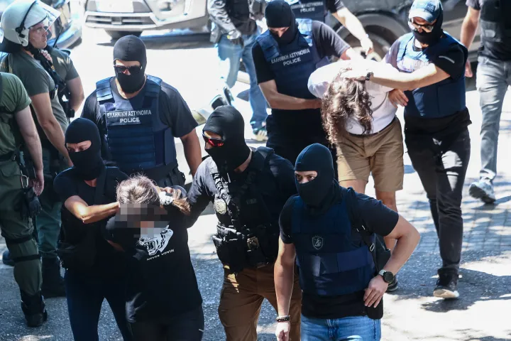 Δολοφονία Βάγιας Νέστορα: Το βίντεο που οδήγησε την ΕΛ.ΑΣ. στις συλλήψεις - Δύο οι εμπρηστικές ομάδες 