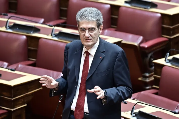 Χρ. Γιαννούλης για προπηλακισμούς στην Κουμουνδούρου: Αριστερά και βία δεν πάνε μαζί