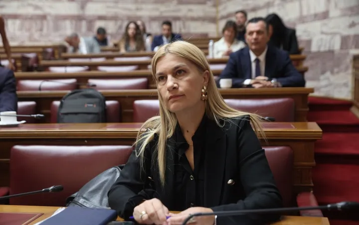 Σ. Βολουδάκη για τα απειλητικά συνθήματα: Δεν θα με φοβίσουν ούτε εμένα ούτε τα παιδιά μου