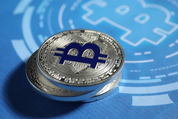 Κάτω από τα $62.700 το Bitcoin καθώς αναζωπυρώνεται ο πόλεμος στη Μέση Ανατολή