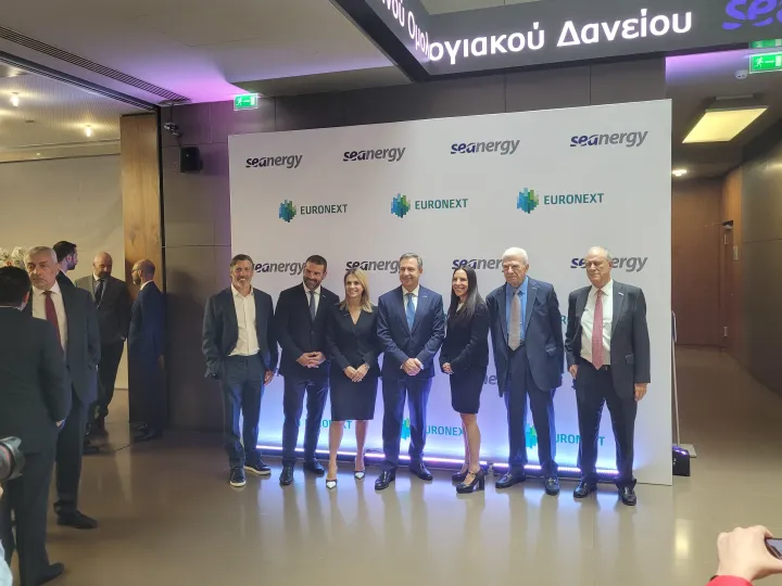 Seanergy: Το «καμπανάκι» στο Χρηματιστήριο ανοίγει τον δρόμο για επενδύσεις άνω των 540 εκατ. δολαρίων – Υπερκάλυψη δύο φορές για το ομόλογο της Seanergy