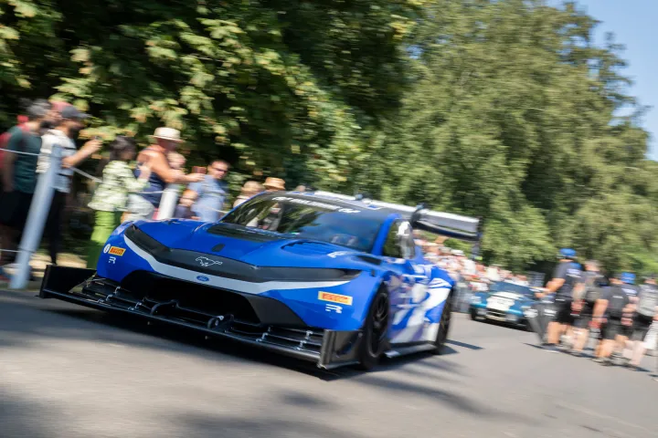 Η ηλεκτρική Super Mustang Mach-E της Ford Racing κατακτά την κορυφή στο Goodwood Festival Of Speed 2026