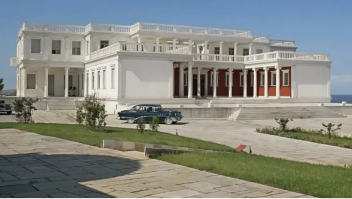 Ας κάνουμε μια νέα αρχή: Η δεξίωση της ΔΕΘ να επιστρέψει στο Παλατάκι