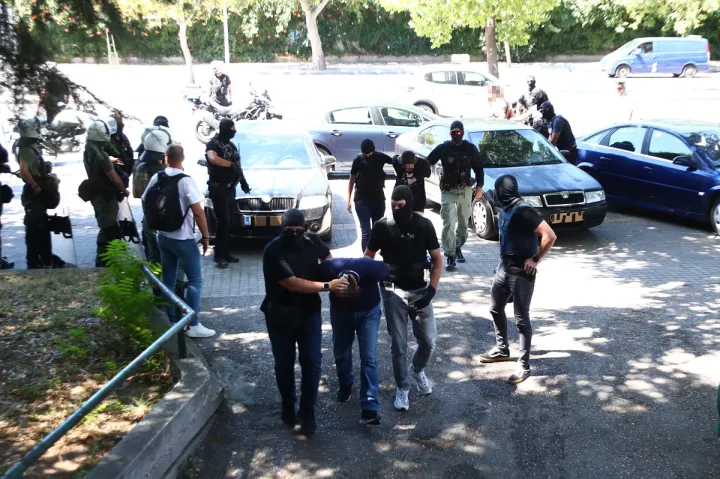Προφυλακιστέος και ο 24χρονος για τη δολοφονική επίθεση στο σπίτι της οικογένειας Νέστορα