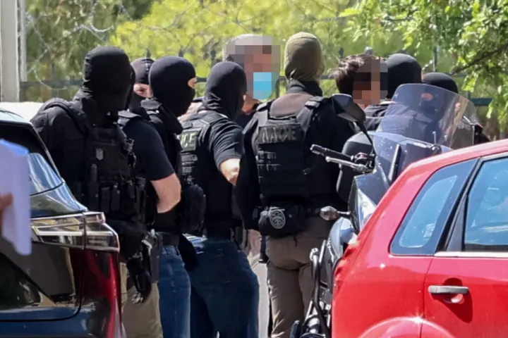 Δολοφονικοί εμπρησμοί στη Marfin: Στις φυλακές Ναυπλίου και Μαλανδρίνου οι δύο 42χρονοι κατηγορούμενοι