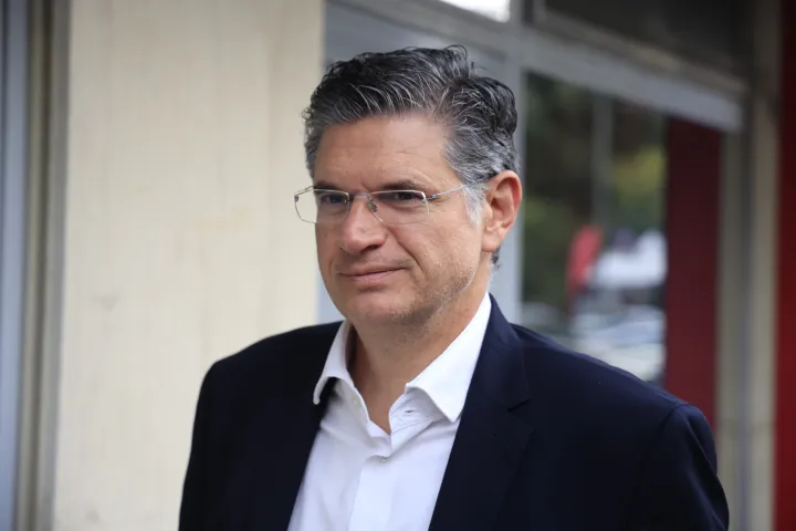Ανεξαρτητοποιήθηκε και ο βουλευτής του ΣΥΡΙΖΑ, Διονύσης Καλαματιανός