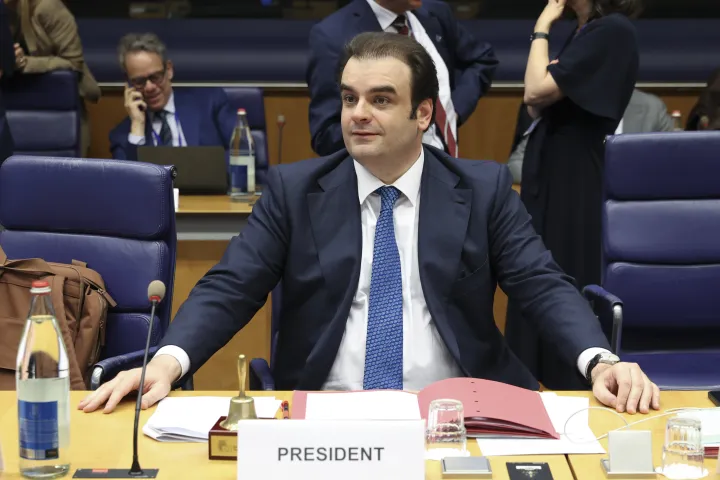 Κυρ. Πιερρακάκης: Πρόταση για ευρωπαϊκά έσοδα από τις δημοπρασίες τηλεπικοινωνιακού φάσματος