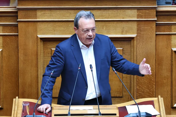 Ο ΣΥΡΙΖΑ… τρώει τους προέδρους του  