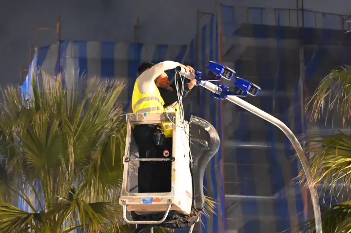 Περιφέρεια Αττικής: Εγκατέστησε 388 κάμερες παραβίασης ερυθρού σηματοδότη