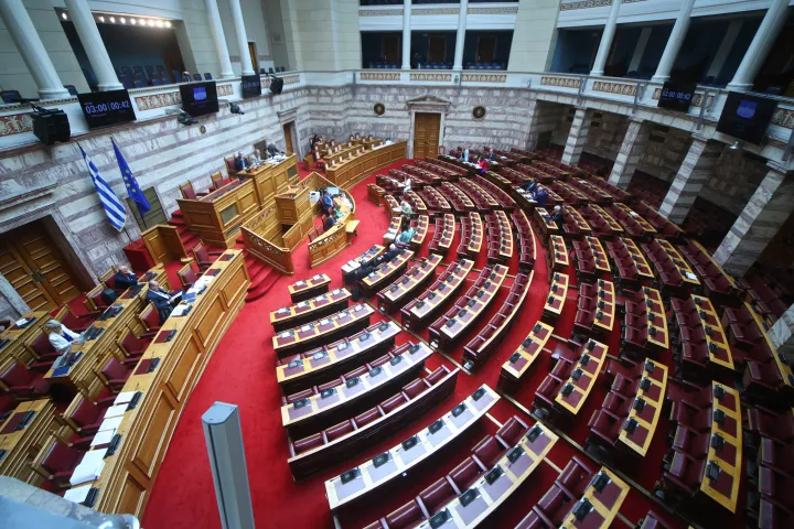 ΣΥΡΙΖΑ: Ορκίζονται αύριο η Θεοδώρα Ακριώτου και ο Γιάννης Καριπίδης