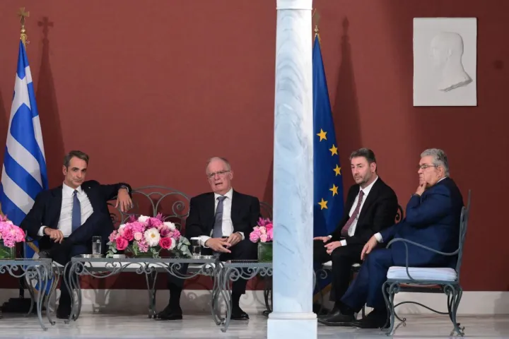 Απόψε η δεξίωση για την 52η Επέτειο Αποκατάστασης της Δημοκρατίας - Ποιοι θα απουσιάσουν