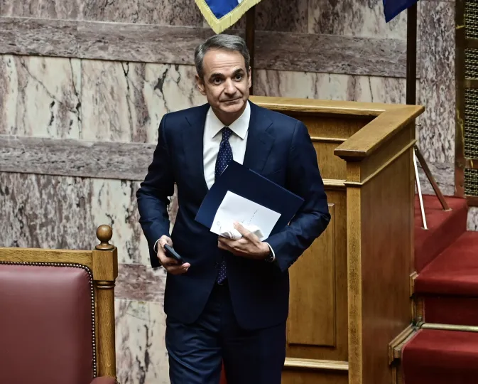 Η κόντρα Μητσοτάκη με Ανδρουλάκη, η σπόντα στη Δούρου και η επόμενη μέρα της Συνταγματικής Αναθεώρησης