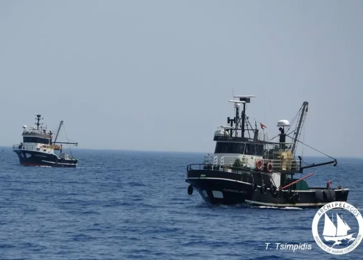 Καταγγελία για τουρκικές μηχανότρατες μεταξύ Σάμου, Φούρνων και Πάτμου