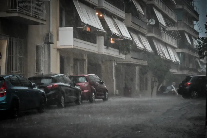 Meteo για την κακοκαιρία: Ασυνήθιστη για την εποχή διαταραχή επηρέασε την Ελλάδα (χάρτες)