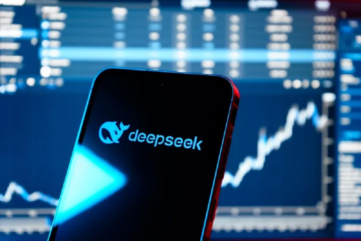 DeepSeek: «Παγώνει» προσωρινά τον νέο γύρο χρηματοδότησης εν μέσω σχεδίων για IPO