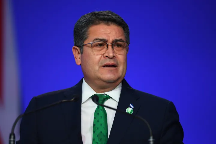 Ονδούρα: Επέστρεψε ο πρώην πρόεδρος Ερνάντες μετά τη χάρη που του απένειμε ο Τραμπ