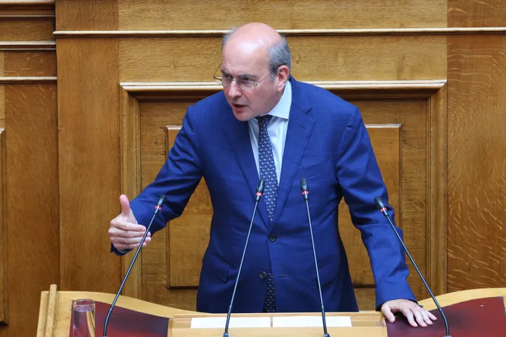 Κ. Χατζηδάκης για Συνταγματική Αναθεώρηση: Η αντιπολίτευση καταψηφίζει ακόμη και τις προτάσεις για Σημαία και Γλώσσα