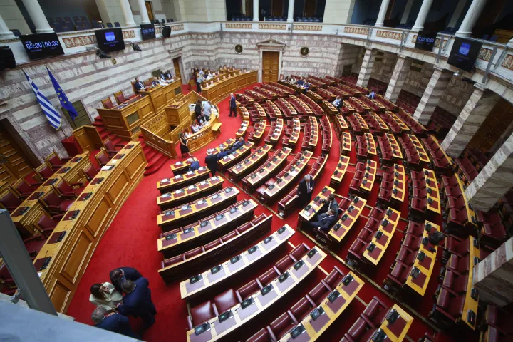Βουλή: Ολοκληρώθηκε η συζήτηση για την αναθεώρηση του Συντάγματος - Ξεκίνησαν οι ψηφοφορίες