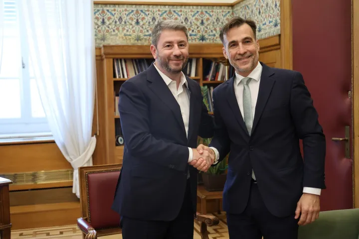 Στο ΠΑΣΟΚ ο Μιχάλης Χουρδάκης: Ενώνουμε τις δυνάμεις μας για την πολιτική αλλαγή