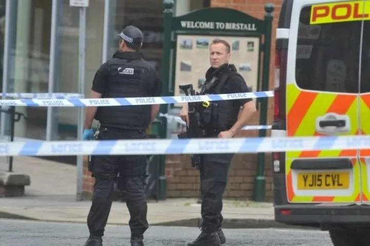 Αγγλία: Νεκρή η βουλευτής του Εργατικού Κόμματος Jo Cox μετά από πυροβολισμό