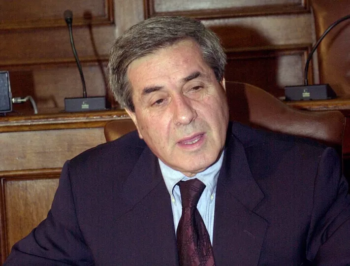 Απεβίωσε ο Πέτρος Κουναλάκης