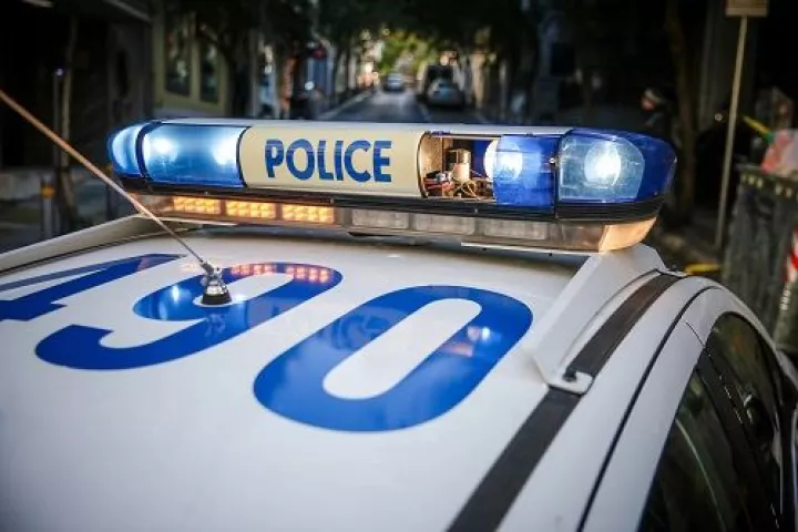 Βρέφος εντοπίστηκε τα ξημερώματα σε είσοδο πολυκατοικίας στη Νέα Ιωνία 