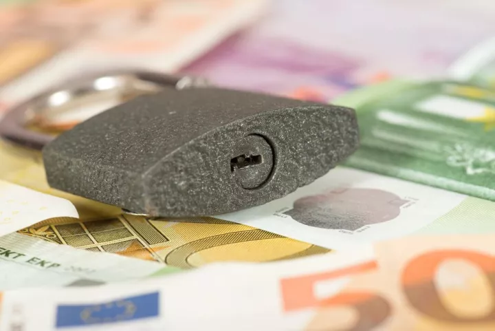 Η κυβέρνηση αρνείται τη μείωση των συντελεστών φορολόγησης των επιχειρήσεων Η κυβέρνηση αρνείται τη μείωση των συντελεστών φορολόγησης των επιχειρήσεων