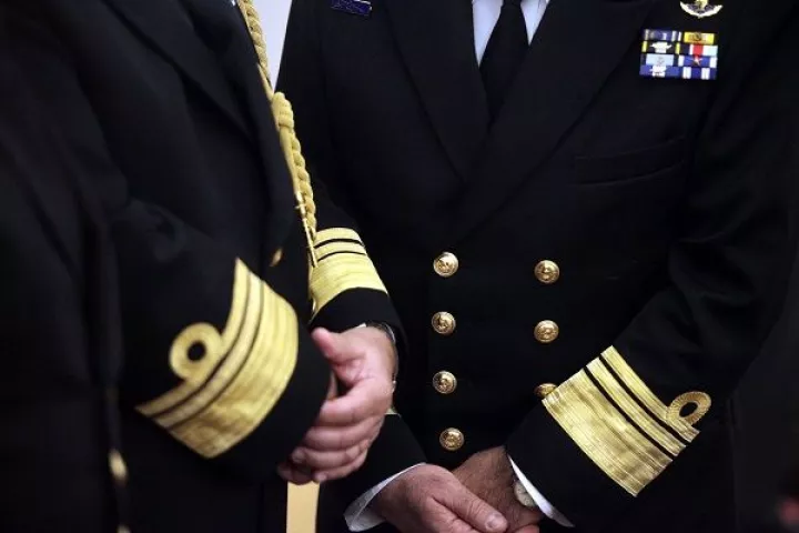 Ρύθμιση άλλοθι στους ΑΝΕΛ για να ψηφίσουν το πάγωμα των ειδικών μισθολογίων