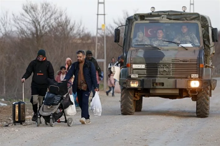 Μόσχα: Δυο στους τρεις μετανάστες που ωθεί ο Ερντογάν δεν είναι Σύριοι