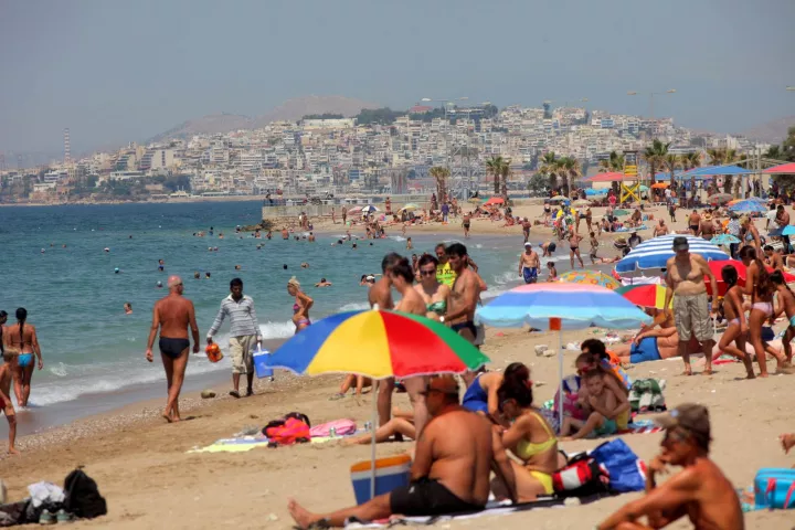 Πρώτος καύσωνας του καλοκαιριού, θερμοκρασίες έως και 41 βαθμούς 