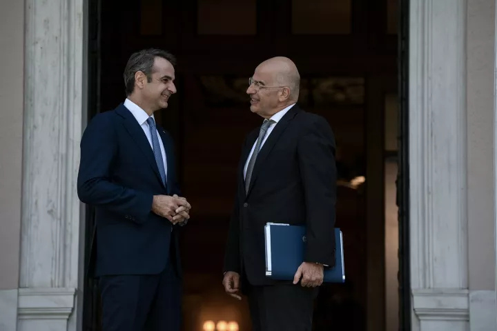 Το μήνυμα Μακρόν στην Τουρκία, η επίσκεψη Δένδια στο Ισραήλ και η συνάντηση με Πομπέο