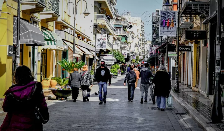 Τα όπλα της κυβέρνησης στη μάχη για άνοιγμα της αγοράς και μείωση της διασποράς