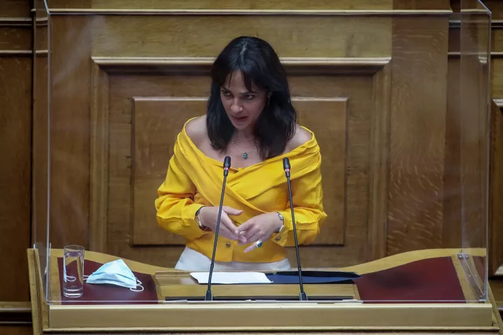 Δ. Μιχαηλίδου: Εμβληματικές μεταρρυθμίσεις για οικογένεια και βία στο ν/σ για την Εργασία