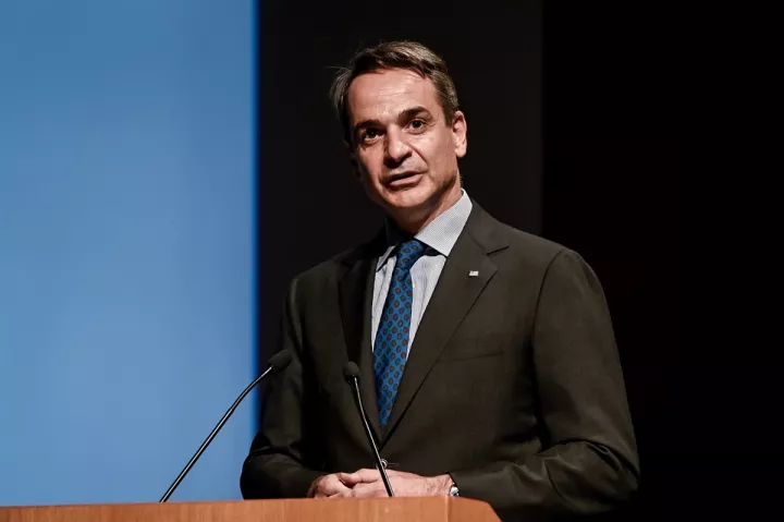 «Φωτεινή απάντηση σε κάθε σκοταδιστική δοξασία» η έκκλησή σας για εμβολιασμό