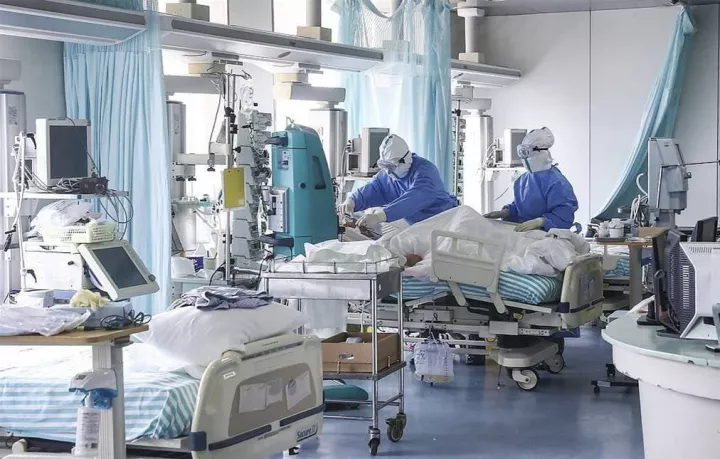 Συνεχίζεται η μείωση των νέων κρουσμάτων και του αριθμού των νεκρών
