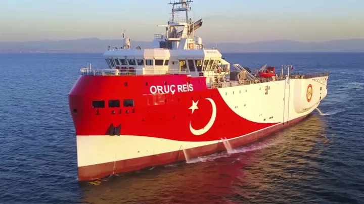 Εκτός ελληνικής υφαλοκρηπίδας το Oruc Reis