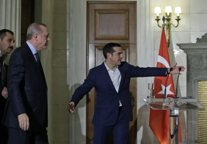 Σε καθεστώς ομηρίας η χώρα από τους χειρισμούς της κυβέρνησης Σε καθεστώς ομηρίας η χώρα από τους χειρισμούς της κυβέρνησης