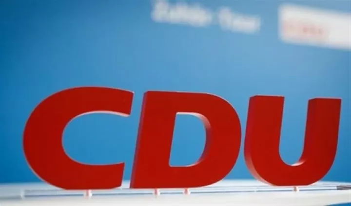Γερμανία: Υποψήφιοι για την ηγεσία του CDU οι Φ. Μερτς και Α. Λάσετ
