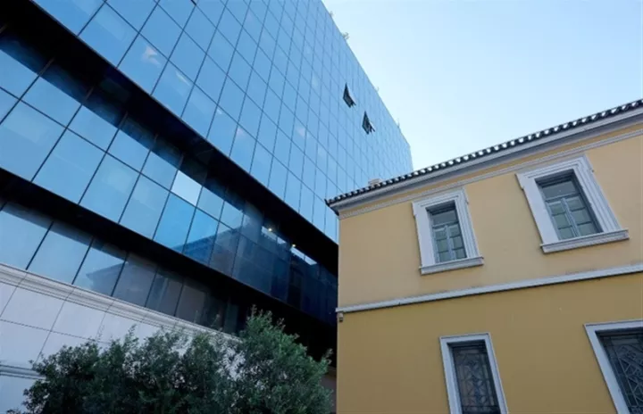 Eurolife FFH: «Εξασφαλίζω συστηματική επένδυση» - Νέο ασφαλιστικό επενδυτικό πρόγραμμα 