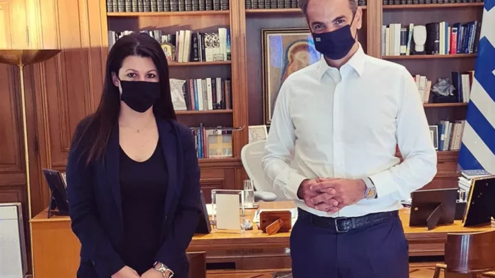Συνάντηση της Ιωάννας Γκελεστάθη με τον πρωθυπουργό