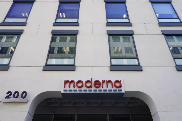 Η Κομισιόν αγοράζει επιπλέον 80 εκατ. δόσεις από το εμβόλιο της Moderna