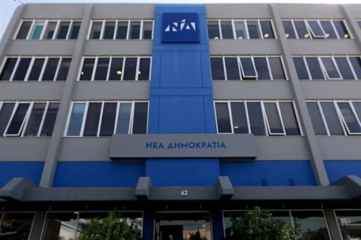 Ψευδές το δίλημμα «οικονομία ή δημόσια υγεία»