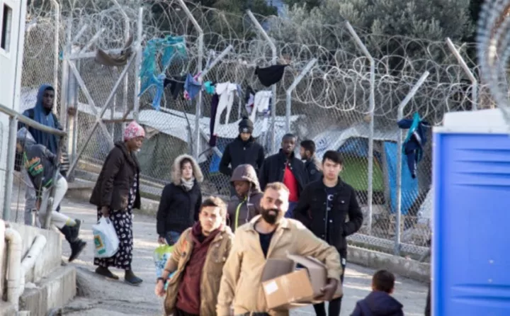 Καμία πρόταση προς το παρόν από τα νησιά για τις κλειστές δομές