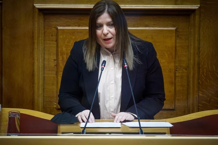 Συρεγγέλα: Με τις «Νταντάδες της γειτονιάς» ενισχύουμε τη γυναικεία εργασία