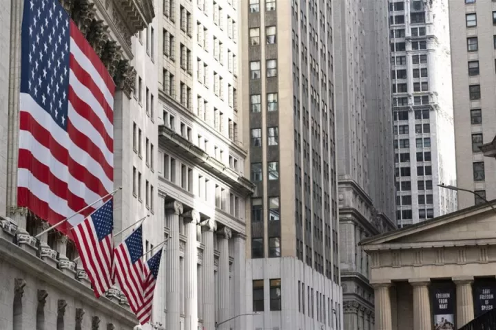 Ο πληθωρισμός ρίχνει την Wall Street Ο πληθωρισμός ρίχνει την Wall Street